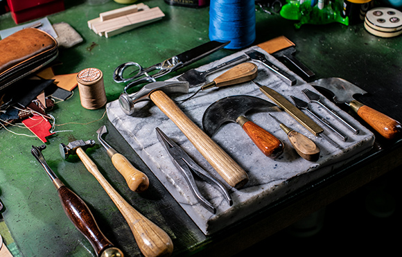万双の職人の道具