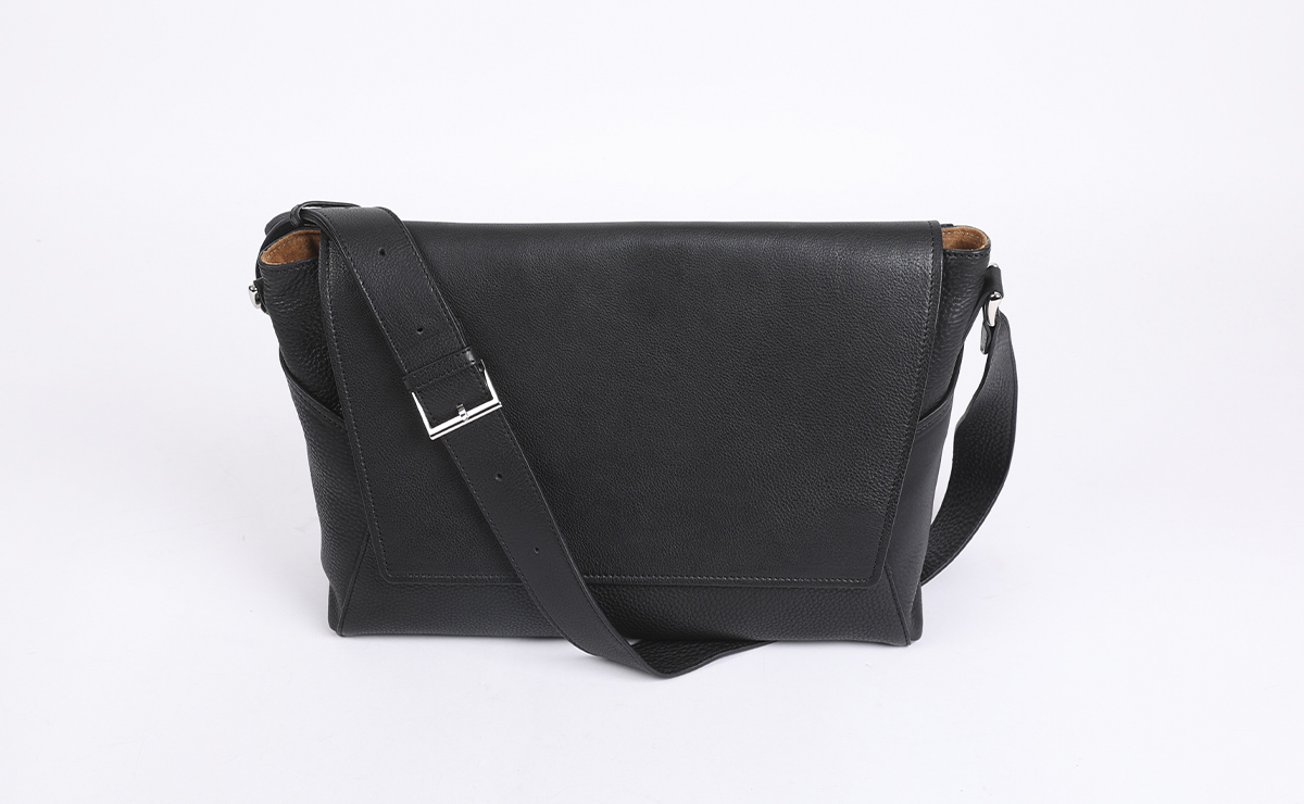 ダブルオイルシュリンク 被せ型ショルダーバッグ（大）